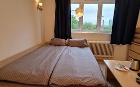 Private room in to roomsapartment (Grunneløkka)